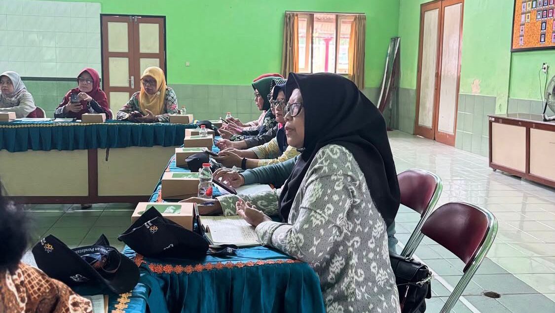 Galeri - Monev Pendataan Lansia